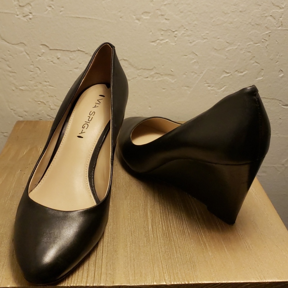 Via Spiga black leather wedges